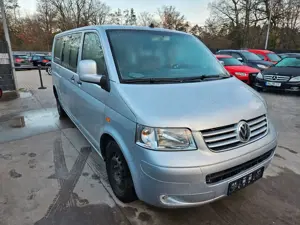 Volkswagen T5 Transporter Bus Shuttle lang Bild 3