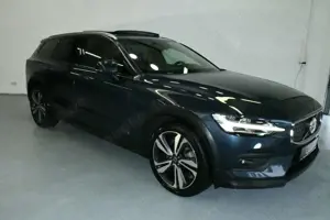 Volvo V60 Cross Country Country AWD Ultm. ACC*PANO*HuD*AHK Klima Navi Bild 4