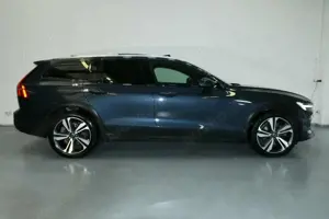 Volvo V60 Cross Country Country AWD Ultm. ACC*PANO*HuD*AHK Klima Navi Bild 5