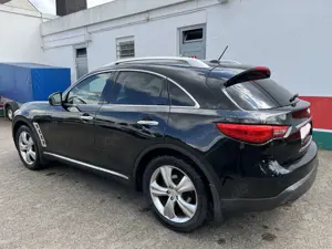 Infiniti FX FX37 AWD Aut. GT Bild 2
