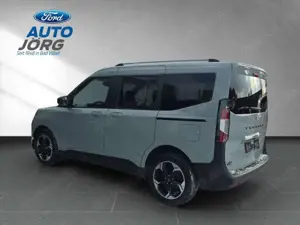 Ford Tourneo Courier BEV Titanium Bild 3