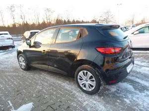 Renault Clio IV Life Navigation Bild 4