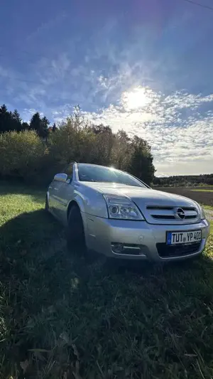 Opel Signum 2.0 Turbo Bild 2
