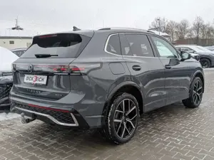 Volkswagen Tiguan 2.0 TDI 4M R-Line PANO*HK*AHK*MATRIX*20" Bild 3