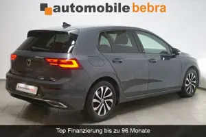 Volkswagen Golf 8 2.0TDI DSG Active Virtual Pano AHK HUD ACC Bild 4