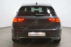 Volkswagen Golf 8 2.0TDI DSG Active Virtual Pano AHK HUD ACC Bild 5