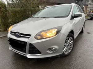 Ford Focus Titanium Diesel Automatk Scheckheft gepflegt