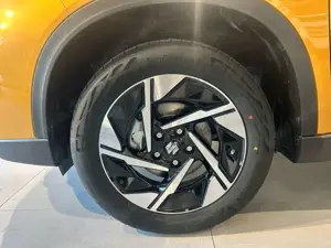 Suzuki Vitara Comfort+ PANO NAVI ACC RFK GSD Klimaaut SHZ LED PD Bild 5