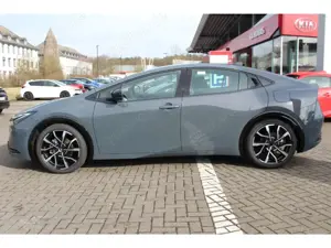 Toyota Prius Plug-In Hybrid 2.0L Executive+Tempomat+Sitzhzg+Len Bild 3