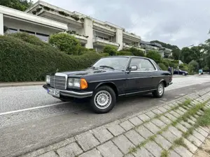 Mercedes-Benz C 230 W123 230 CE Bild 2