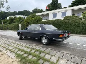 Mercedes-Benz C 230 W123 230 CE Bild 4