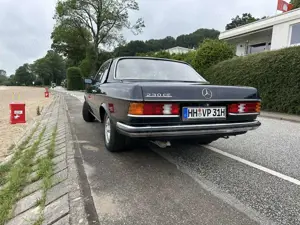 Mercedes-Benz C 230 W123 230 CE Bild 5