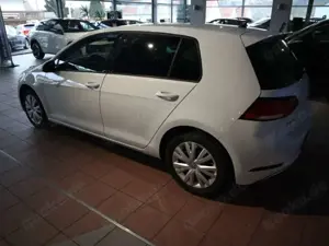 Volkswagen Golf e-Golf DAB/NAVI/SITZHZG Bild 5