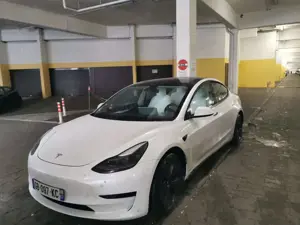 Tesla Model 3 Standard Reichweite Plus Hinterradantrieb