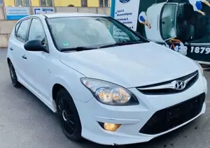 Hyundai i30 i30 1.6 CRDi Classic Bild 3