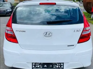 Hyundai i30 i30 1.6 CRDi Classic Bild 5