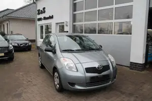 Toyota Yaris Cool *TÜV-NEU*