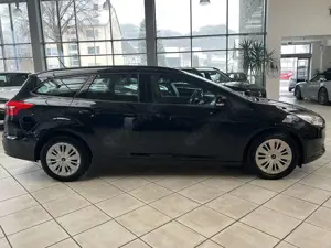 Ford Focus Focus Turnier *SITZHEIZUNG*Service  Tüv neu Bild 2