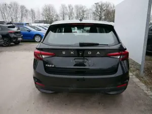 Skoda Fabia Selection 1.0 TSI *PDC-HI*LED*SHZ*NAVI-ÜBER-SMA... Bild 2