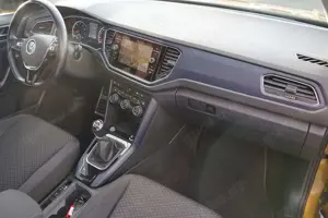 Volkswagen T-Roc 1.5 TSI Style Navi Sitzheizung Kamera ACC Bild 5