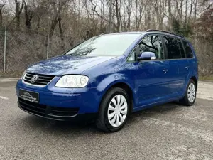 Volkswagen Touran Trendline. 1 Hand, S-Heft, 8-fach