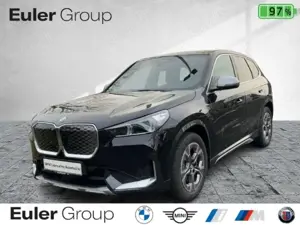 BMW iX1 xDrive 30 HUD Pano ACC LED SHZ adapt. Fahrwerk