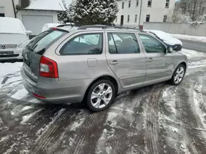 Skoda Octavia Combi Elegance Bild 5