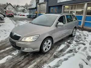 Skoda Octavia Combi Elegance Bild 2