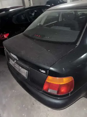 Audi A4 1.6 Bild 3