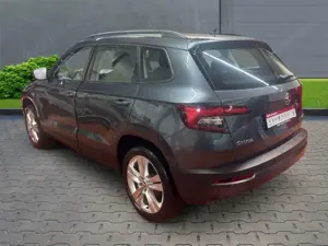 Skoda Karoq Style+Klimaautomatik+Parksensoren+Sitzheizung+LED Bild 2