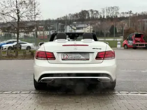 Mercedes-Benz E 400 AMG / Navi / LED Bild 4