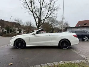 Mercedes-Benz E 400 AMG / Navi / LED Bild 2