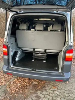 Volkswagen T5 Caravelle VW T5 Autom. Klima. Standheiz. 7-Sitzer Bild 5