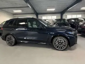 BMW X5 30d M Sport -2Achs-Pano-TV-Massage-Softcl-22Z Bild 5