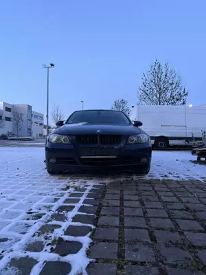 BMW 325 E90