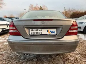 Mercedes-Benz C 180 Kompr. 1.Hand*Navi*Schiebedach*SitzHz.*Tem Bild 5
