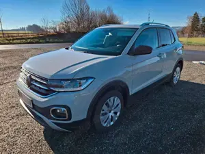 Volkswagen T-Cross 1,5 Style, 8 fach ber., Bremsen neu, VW Garantie