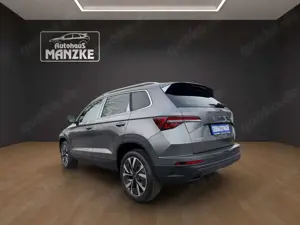 Skoda Karoq 1.5TSI DSG TOP Selection / AHK / Columbus / Bild 3