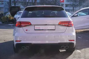 Audi S3 Sportback 2.0 TFSI quattro LED Navi Leder DAB Bild 5