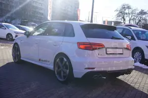 Audi S3 Sportback 2.0 TFSI quattro LED Navi Leder DAB Bild 4