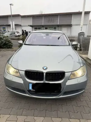 BMW 325 325xi Aut.