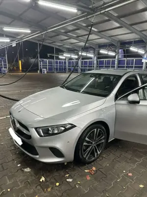 Mercedes-Benz A 180 7G-DCT Progressive