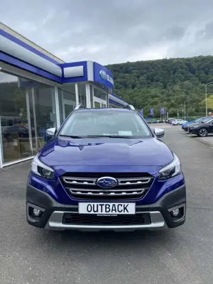 Subaru OUTBACK 2.5i PLATINUM =PREMIUM  8 J. GAR  Mod´26