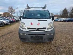 Opel Vivaro 1.9 DTI 6 Sitze Bild 2