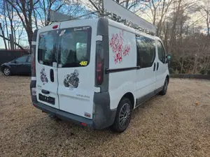 Opel Vivaro 1.9 DTI 6 Sitze Bild 5