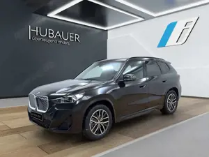 BMW iX1 eDrive20 [M Sport, AHK, ACC, RFK, 18" LMR]