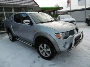 Mitsubishi L200 Intense Doppelkabine 4WD Hardtop, HU/AU 01.2028 Bild 2