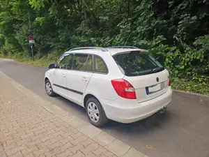 Skoda Fabia 1.4 Benzin | Unfallfrei | TÜV 02.2027 Bild 4