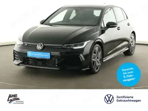 Volkswagen Golf VIII 1.5 TSI DSG R-line