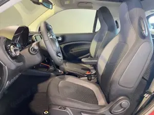 smart forTwo EQ FORTWO PASSION/22KW/EXCL/KAM+EPH/JBL/PAN/SHZ Bild 5